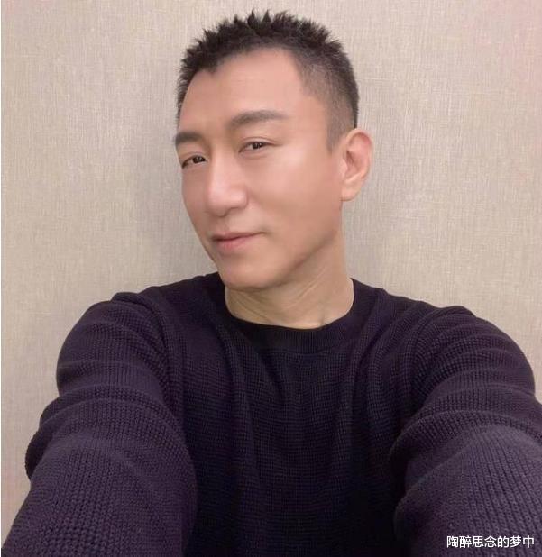 明星素颜|孙红雷逆袭变型男，一个月减肥36斤，以“孙漂亮”自居，太搞笑了