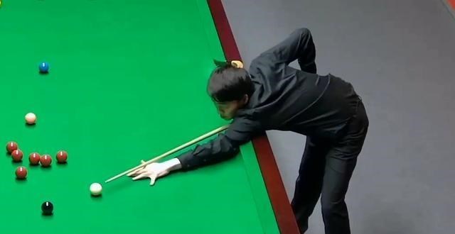 |好消息，4-2淘汰世界冠军，中国斯诺克23岁小将神勇，打进下一轮