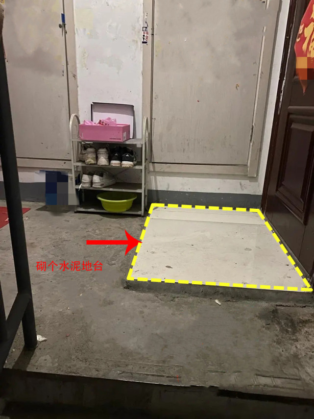 邻居把鞋柜放楼道里，还砌个2公分的地台，真当成你家院子了？