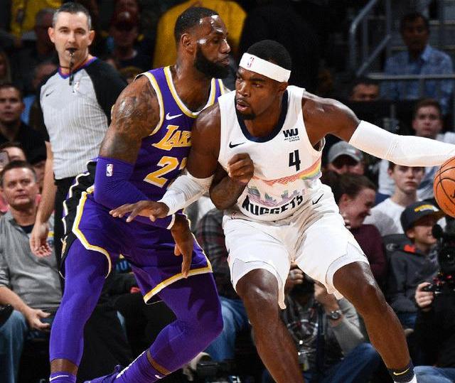 勒布朗·詹姆斯 最后一签出炉!4届全明星大前愿底薪加盟 詹姆斯:完美补充