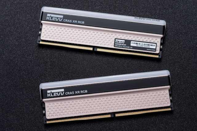 内存条|科赋CRAS XR RGB内存评测:高频电竞内存条,环形RGB灯条设计