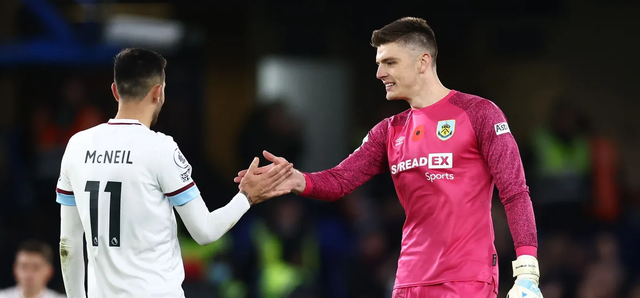 萌孩控分子|1-1!25射仅攻入一球!切尔西遭伯恩利逼平,痛失两分!