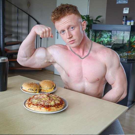 饮食|22岁小伙，体重75公斤，体脂偏低，6年时间自然的转变