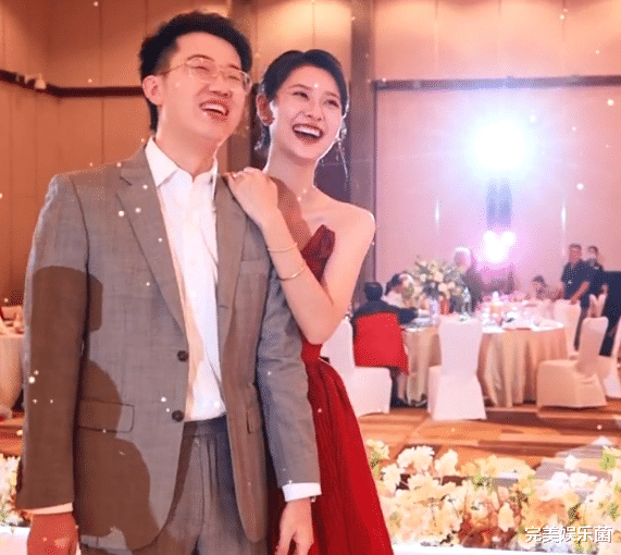 生男生女|“第一车模”苏宁怀孕后,一夜掉粉500万?直播间被生男生女刷屏