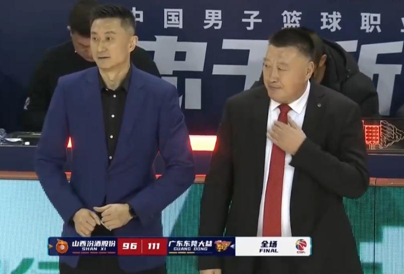 广东男篮|无缘打破队史纪录，CBA大黑马倒在广东脚下，当家射手12中1成卧底