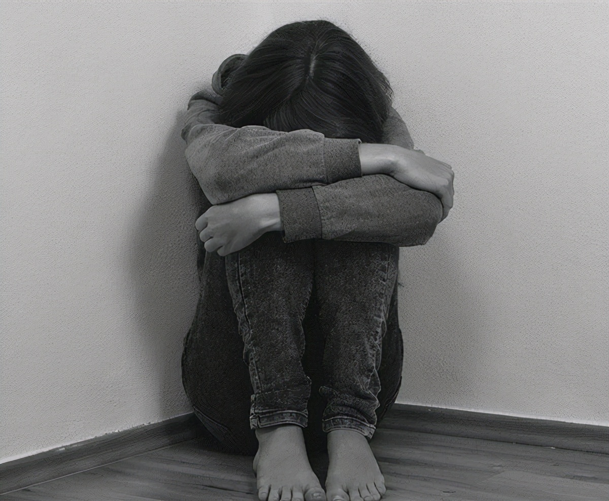 缅甸|日本女子不养孩子将他们抛弃，自己嫁人享福，导致两个孩子死亡