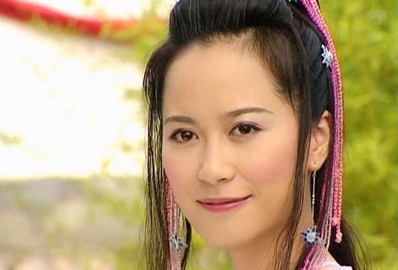 俞飞鸿|50岁俞飞鸿至今未婚，被问到“生理需求”时，贡献教科书级回答！