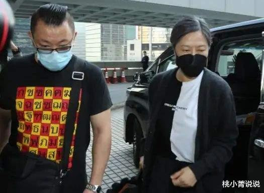 桃小菁说说|周星驰对17岁港姐发律师信，否认“爷孙恋”，半生情史留一地鸡毛