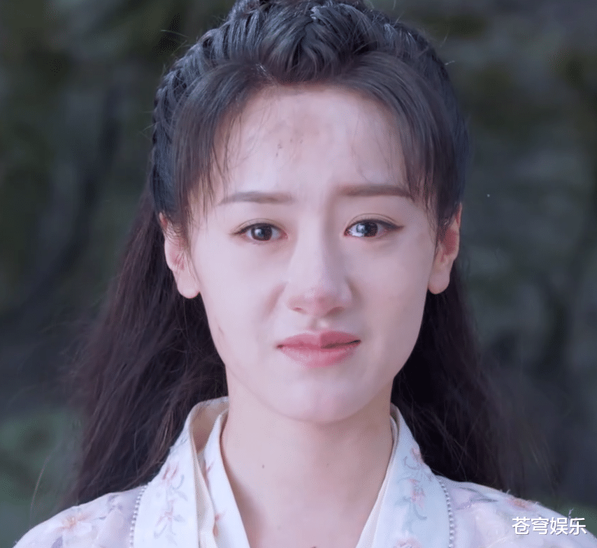 鞠婧祎|同样化着“落难妆”，看鞠婧祎与袁冰妍对比，差距不是一般大