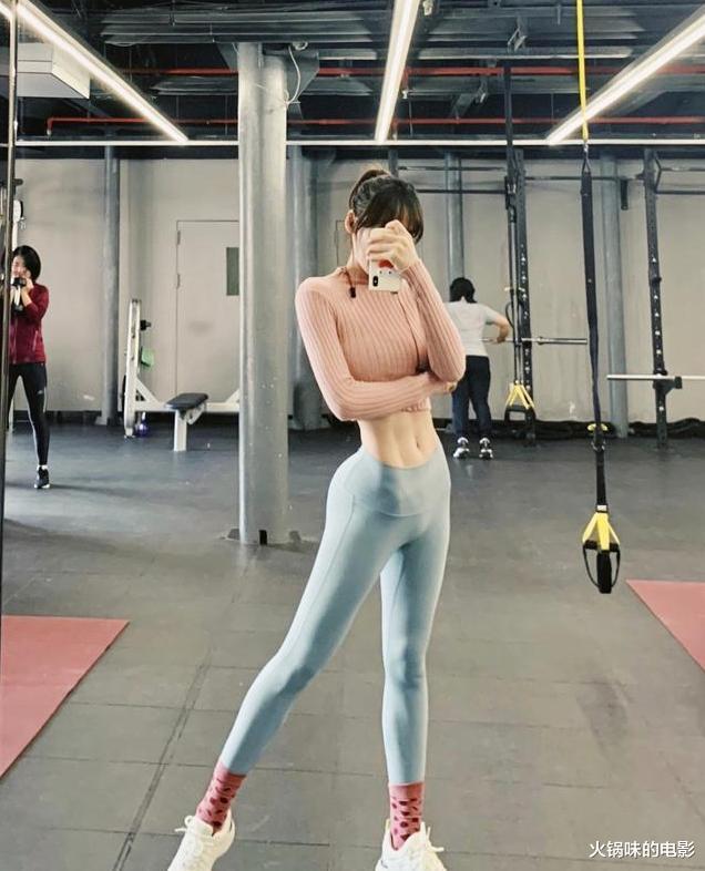 张歆艺|40岁张歆艺告别“小肚腩”，体重80斤食谱曝光，网友：臣妾做不到