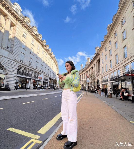 久美人生 紧身牛仔裤拜拜啦！因为“Baggy牛仔裤”它来了！