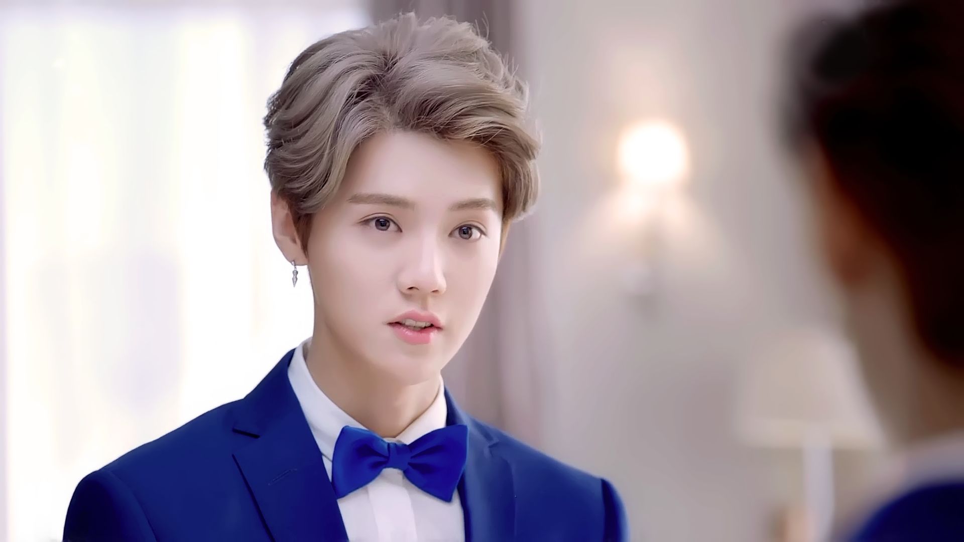 杨幂|演技平平却被吹上天的艺人，吹嘘太过就是捧杀！杨幂赫然在列