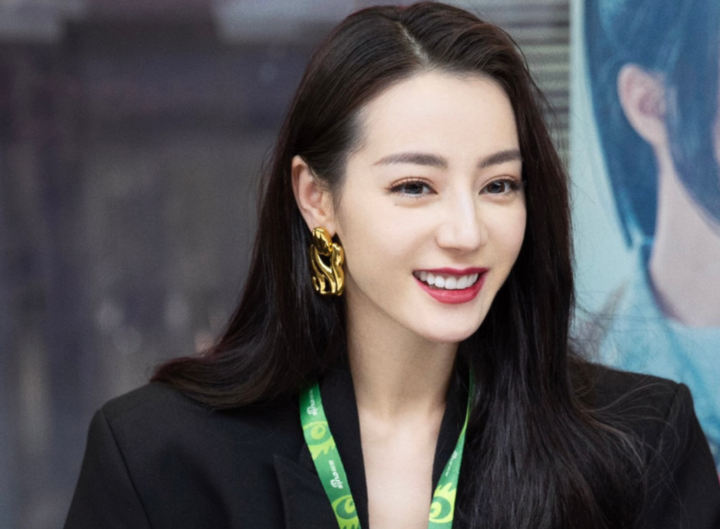 陈冠希|《你是我的荣耀》将低调开播，路透照片发出后，于途和乔晶晶太甜