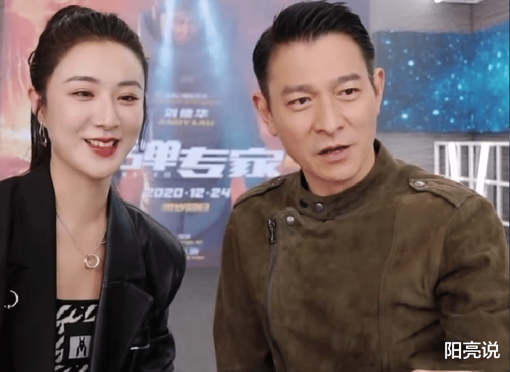 刘德华|2条视频吸粉2600W，刘德华不开微博，为何玩起了抖Y？