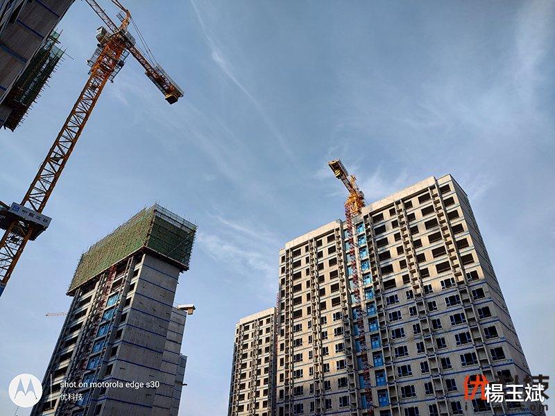 苹果|最强LCD屏旗舰机 摩托罗拉 edge S30优科技全面评测