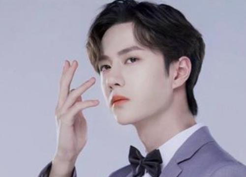 肖战|肖战首次跌出前10名，王一博在第四苦苦支撑，昔日顶流终落幕