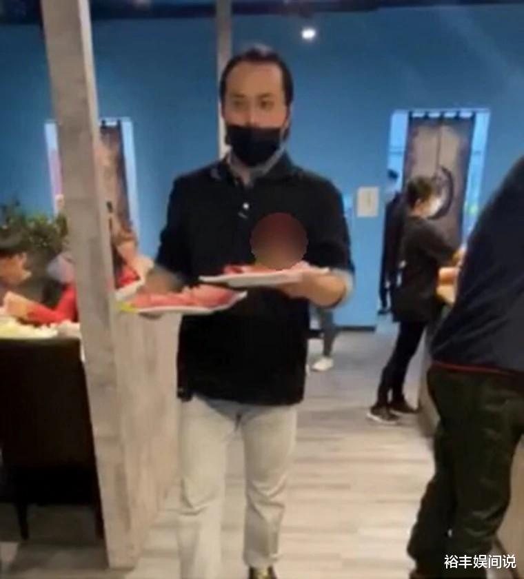 范植伟|王心凌前男友范植伟近况凄惨！沦为火锅店服务员，月薪不到7000