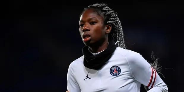 萌孩控分子|强雄与明锋真人版?巴黎女足队员为争位置,买凶打断队友双脚!