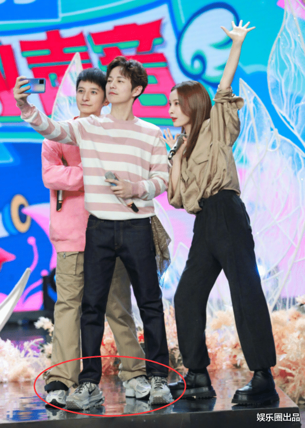 吴昕|吴昕为何炅P图，谁留意到她P的部位，这是对何老师最大的尊重