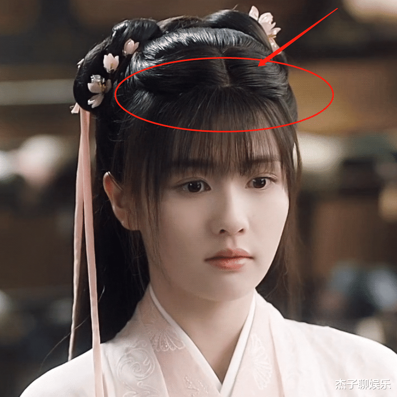 白梦妍|白鹿袁冰妍撞发型！同款齐刘海之下，网友：还是后者好看