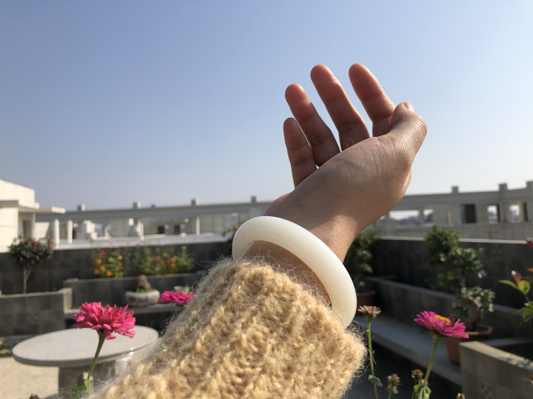 |一定要拥有的和田玉手镯怎么选呢？怎么给自己挑选一款合适自己的手镯呢！