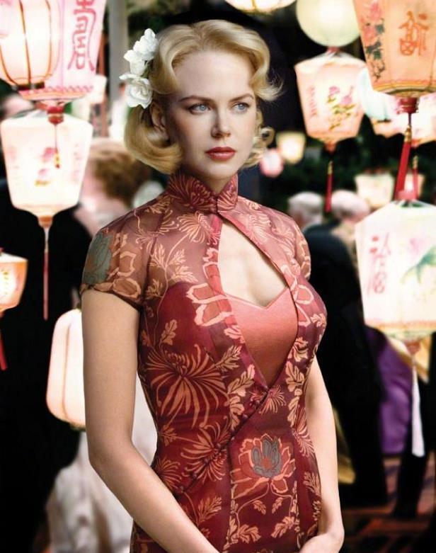 不隻東方人駕馭！10位展現旗袍之美的好萊塢女神，妮可S曲線美翻-圖2