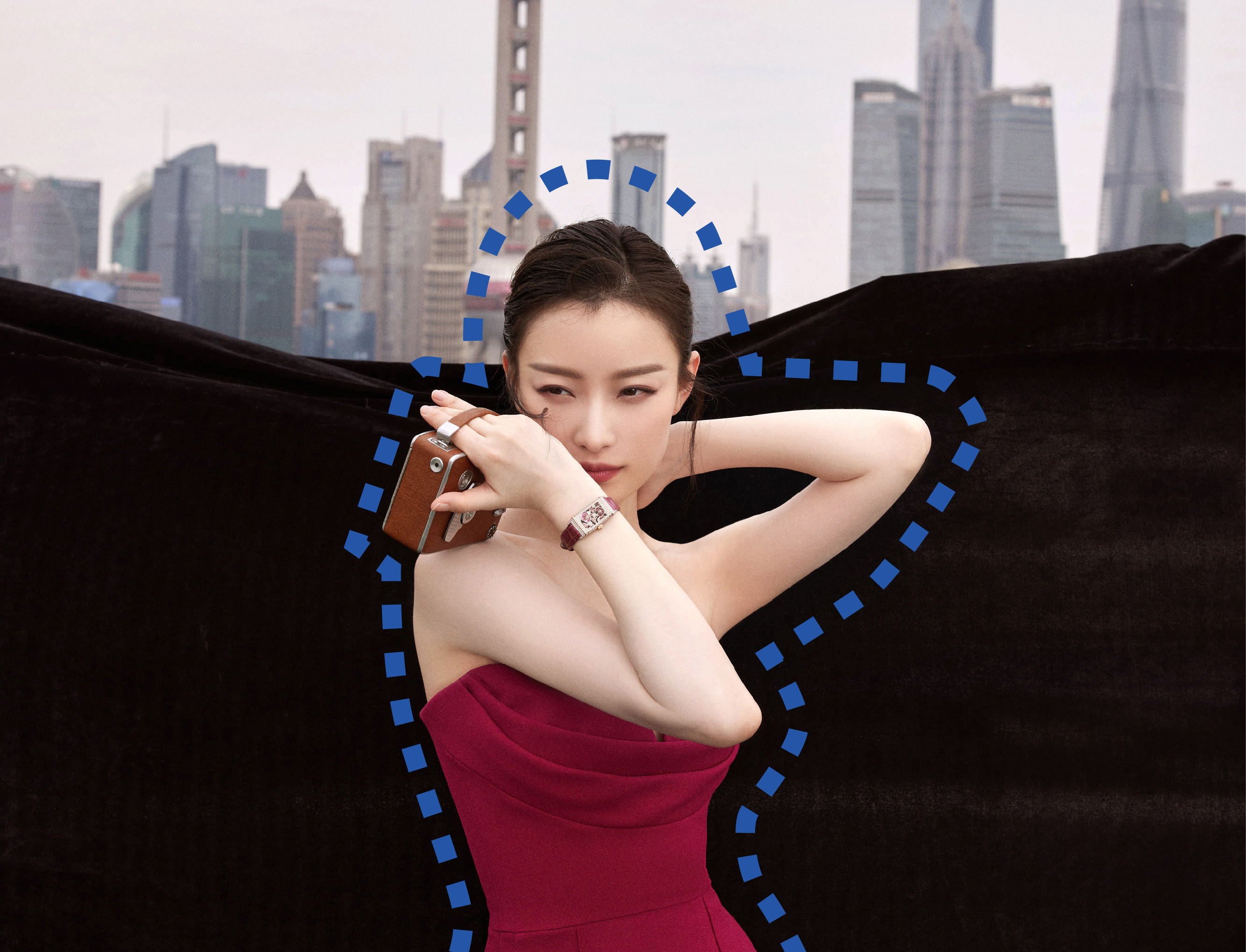 倪妮|倪妮不愧是媚骨天成，抹胸连体裤身姿曼妙，镂空连衣裙婉约风情！