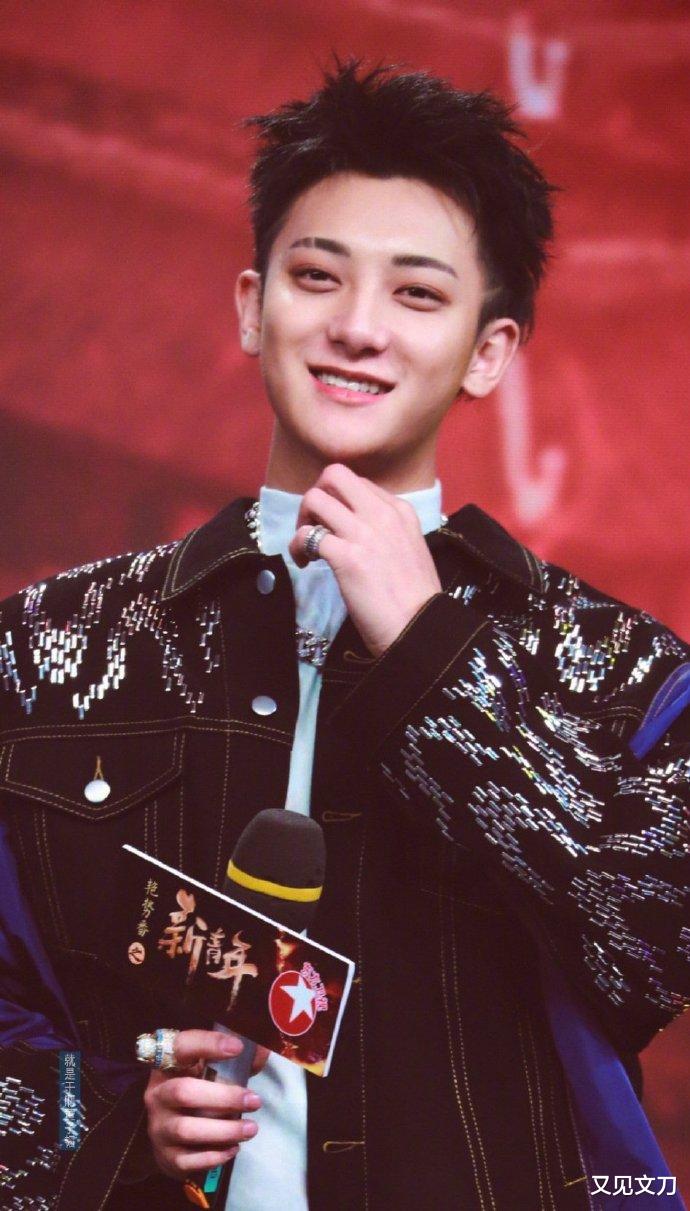 鹿晗|归国四子现状起底：吴亦凡被刑拘，黄子韬、张艺兴、鹿晗又当如何