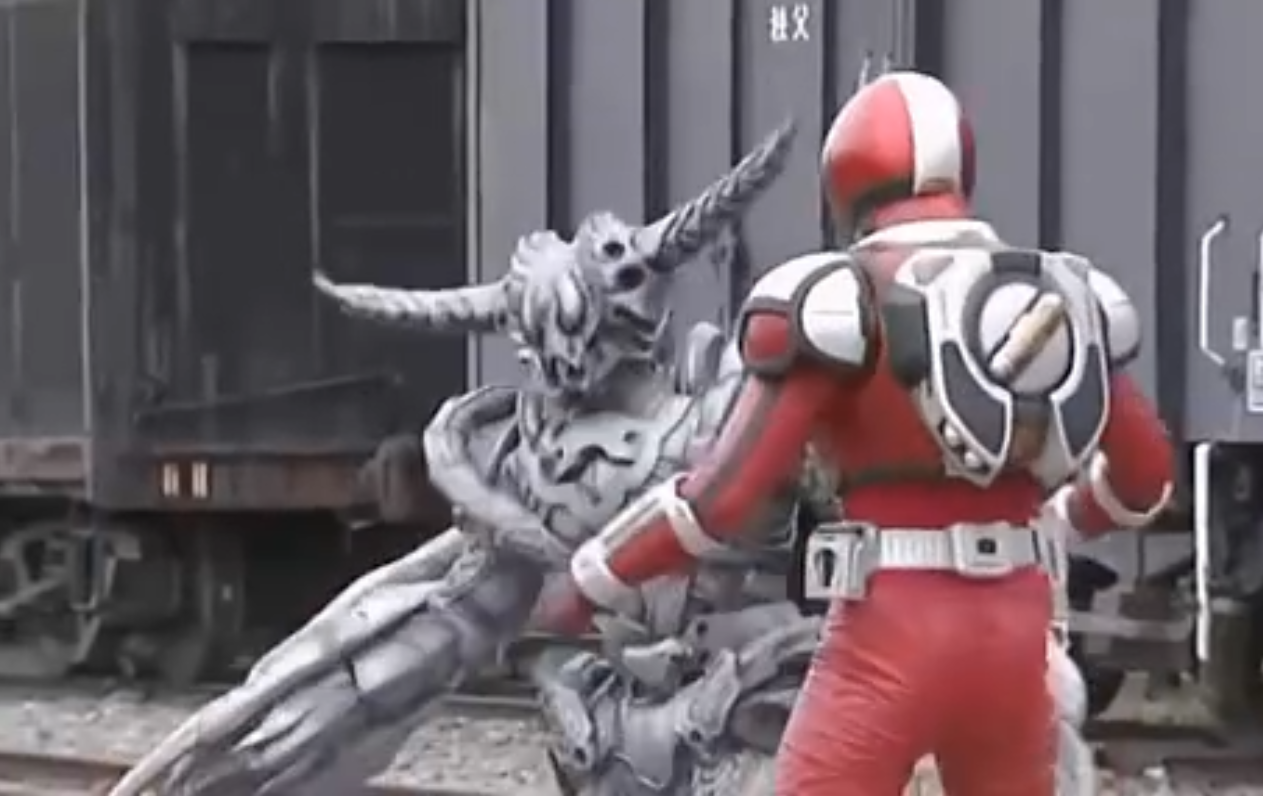 acgn漫评|假面骑士Faiz：如果巧爷承认奥菲以诺的力量，那么强度远超木场