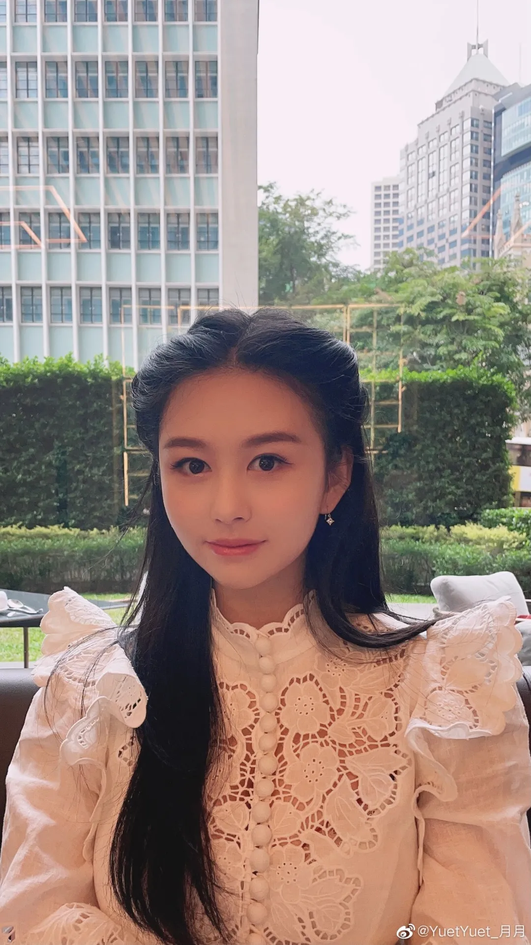 邱淑贞|53岁女神邱淑贞女儿近照曝光！网友惊艳：“最美星二代”，要走妈妈老路了？