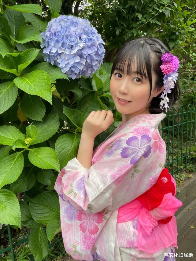 小舞|声优夜道雪cos小熊 也不能说很相似只能说是完全一致