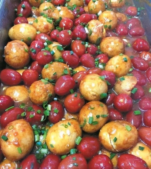 家有二宝育儿|大学出现“阴间食堂”，学生：接地气不是接“地府”，真是不敢进