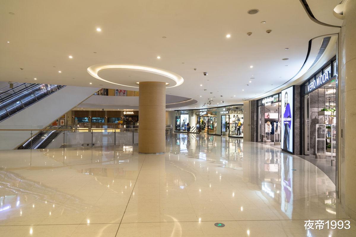 夜帝1993 昆明又迎来高端商场,规模不输“恒隆”,为全国第4座“SKP”