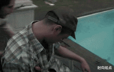 时尚炫点 “如何判断一个男人的能力如何？看腿就行了！”