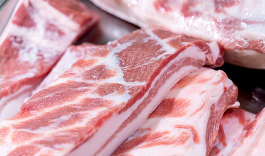 |保存猪肉，不要直接放冰箱，肉贩子教你一招，一个月新鲜不变味