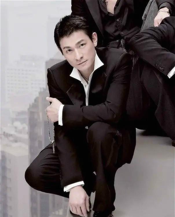 刘德华|刘德华被刘涌打耳光赵本山解围?当事人回应:不欠华仔一分钱