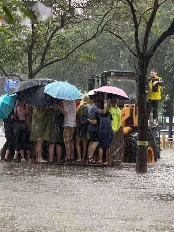 小朱聊育儿|河南暴雨灾害发生后，华为工程师果断出手，日感慨和德国巨大反差