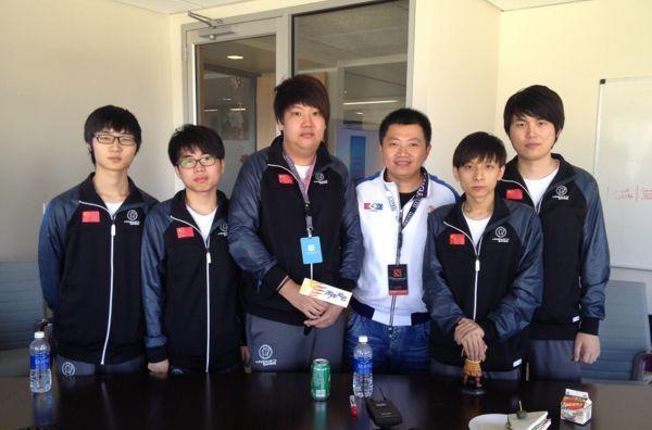 核弹|Dota2：Zhou神坦言：老鸡以前是个核弹粉，所以才会天天喷我！