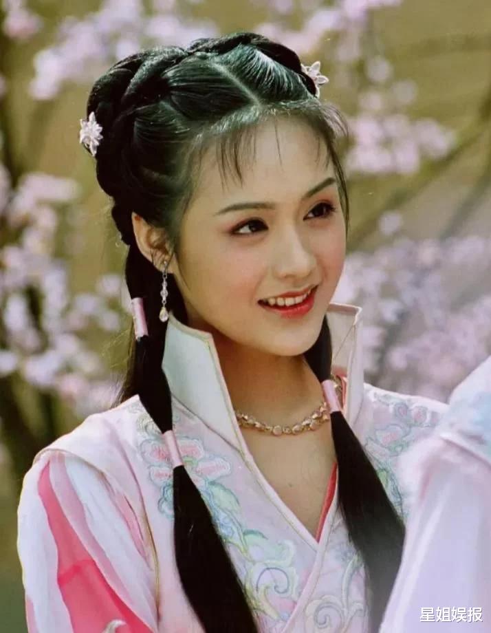 富大龙|影帝富大龙老婆，曾被称为“小刘晓庆”，退圈后在军艺读研任教！