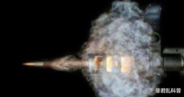 太空|在太空中射出一枚子弹，它会一直不停地飞行吗？结局令人意想不到