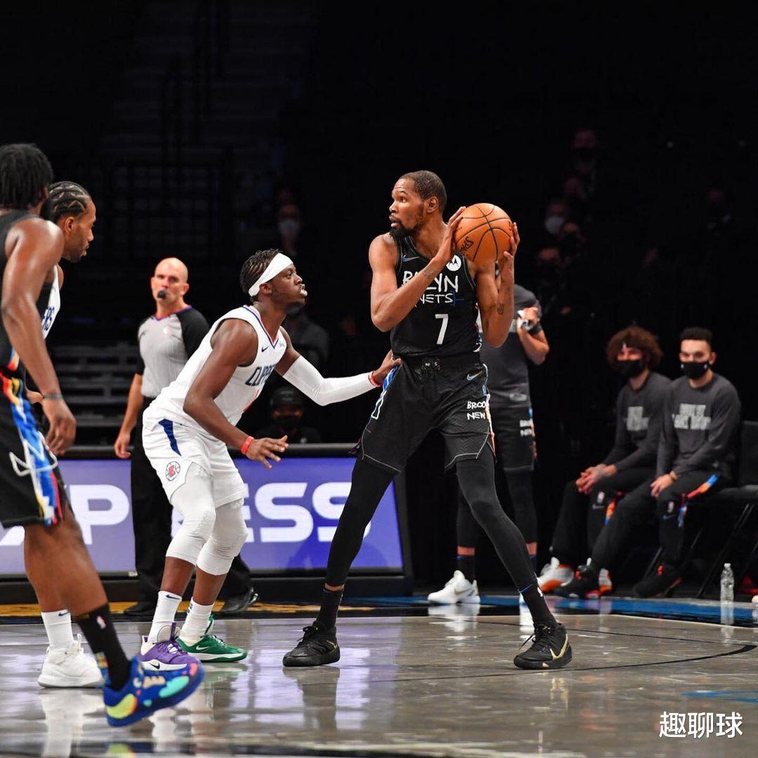 篮网队|双杀洛城双雄？4分惜败后，湖人恐步后快船后尘，苏群：看好篮网