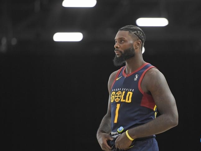 老鷹隊(duì)|恭喜！湖人4換1內(nèi)幕曝光，師弟加盟老鷹，火箭公布格林復(fù)出時(shí)間