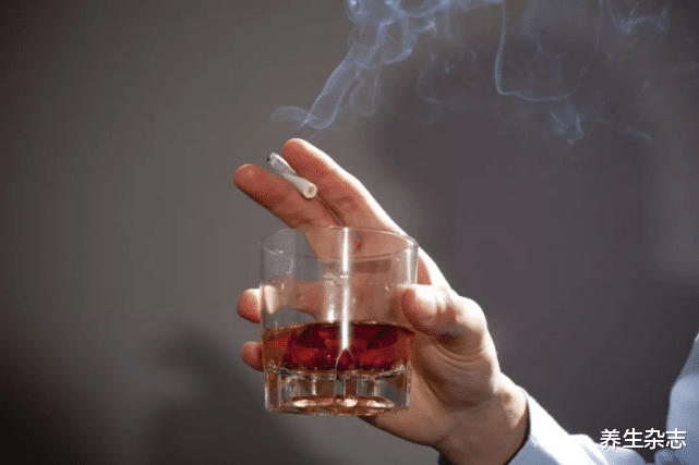 高血脂|高血脂“最怕”的三种豆，高血脂的人常吃，清血管，降血脂，防脑梗