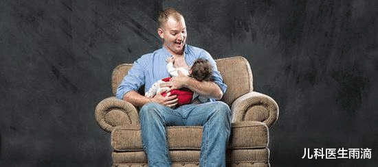 化妆品 爸爸带娃隔离14天,女儿头发直接炸毛,妈妈看到“新发型”崩溃了