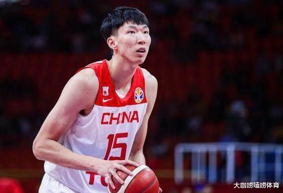 中國男籃|央視見證：國際籃聯(lián)無視周琦，中國男籃新一哥誕生