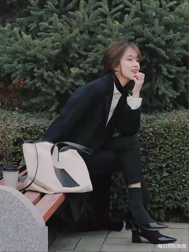 每日搭配指南 为什么你穿大衣不够高级?学会这4个搭配技巧,优雅知性显气质