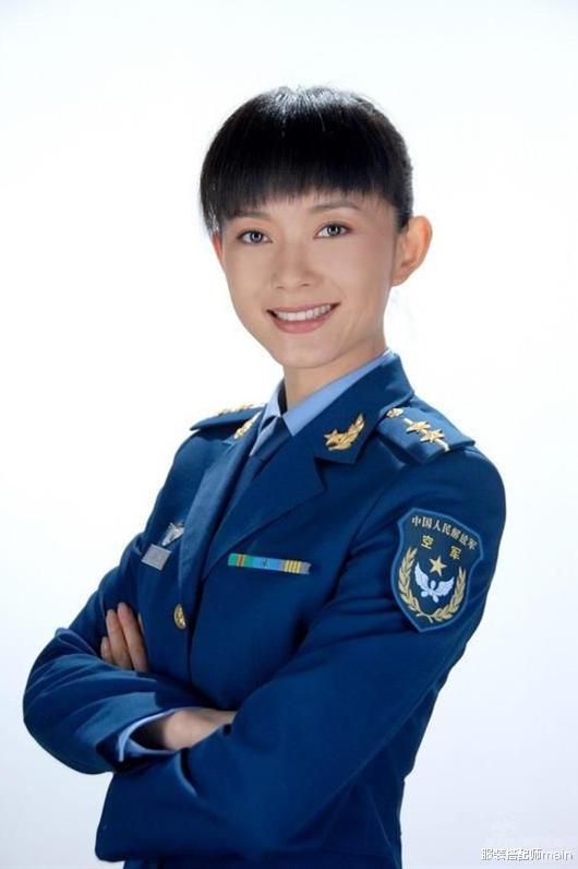 服装搭配师main|她曾是知名主持人，客串《武林外传》走红，出道18年成黄金女配角