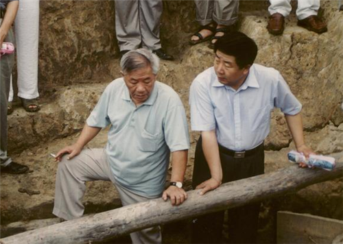 海叔说 湖南父子挖出头“猪”，全球唯一一头，专家登门24次：捐给国家吧