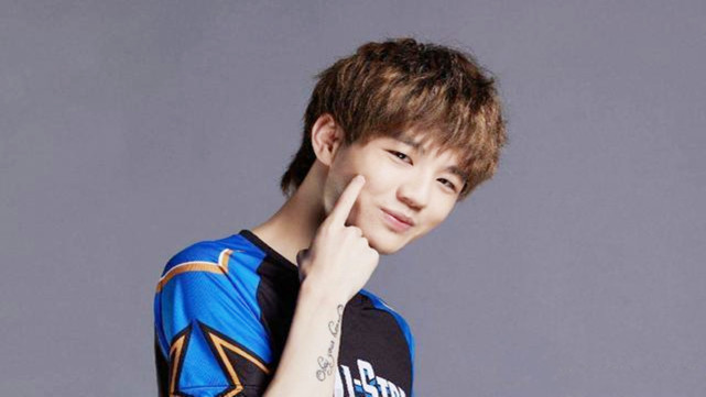 blg|BLG官宣Uzi加盟粉丝乐坏，致敬Uzi加盟海报细节满满，新阵容真的很强