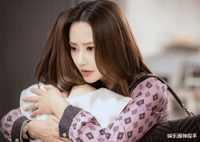 佟丽娅|同样叫“丫丫”，佟丽娅坐拥4千万粉丝，同样美貌的她却人气平平